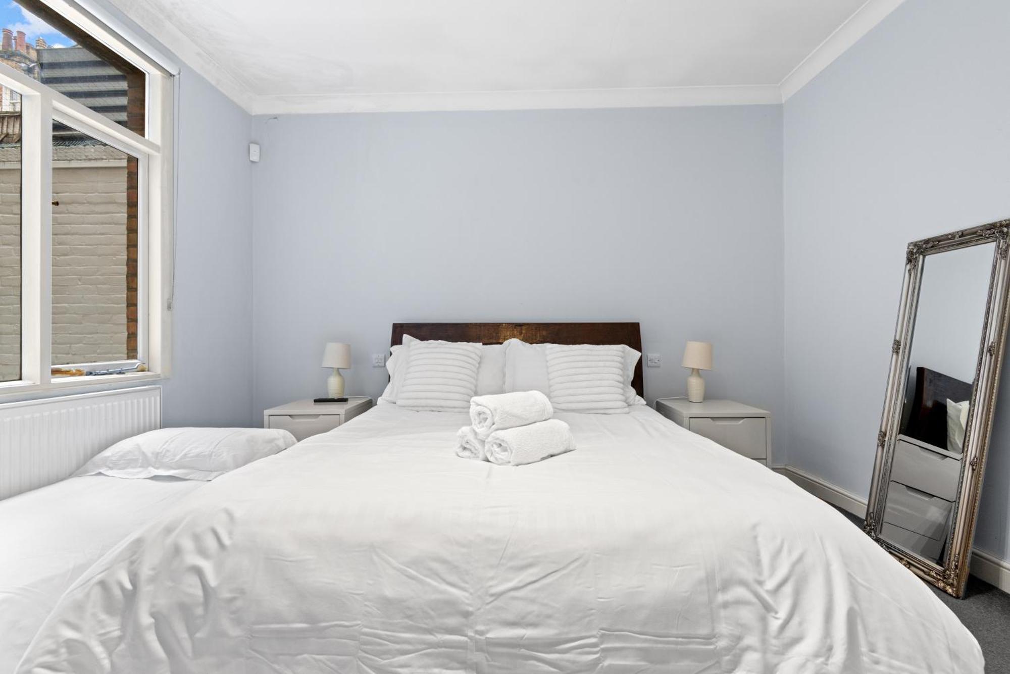 Apartament Londwell, Boutique Bliss Nestled In Knightsbridge By Harrods Londyn Zewnętrze zdjęcie